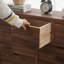 Armoire d'appoint en bois manufacturé brun massif