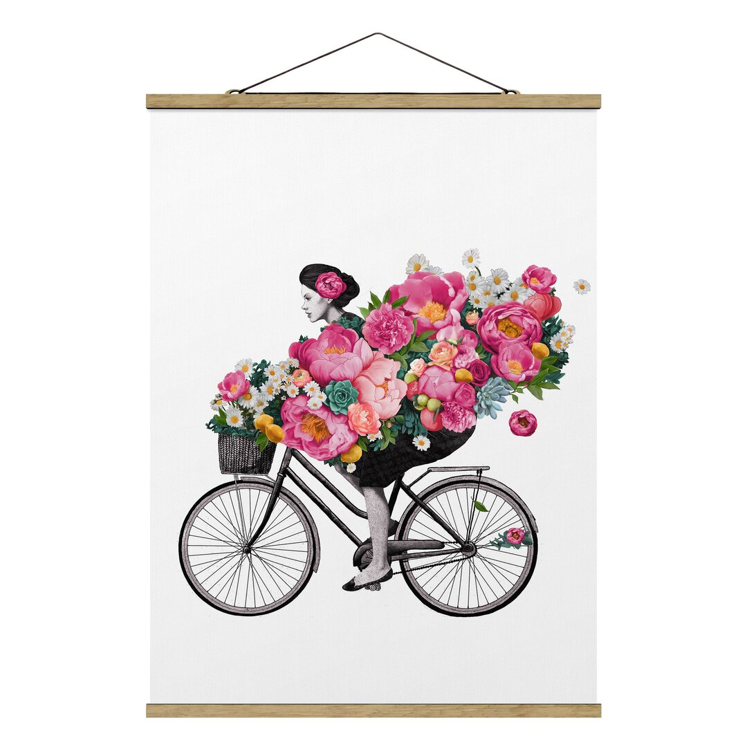 Stoffbild Illustration Frau auf Fahrrad Collage Bunte Blumen von Laura Graves