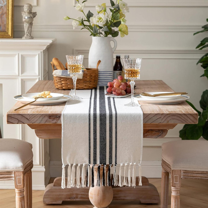 Chemin de table Molique, 60 po x 13 po, Beige / noir