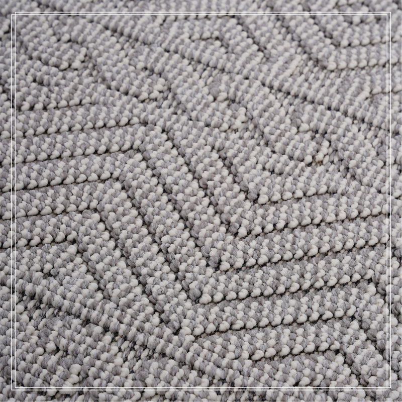 White /Geometric Indoor/Outdoor Area Rug, Rectangle 7'9" x 10'