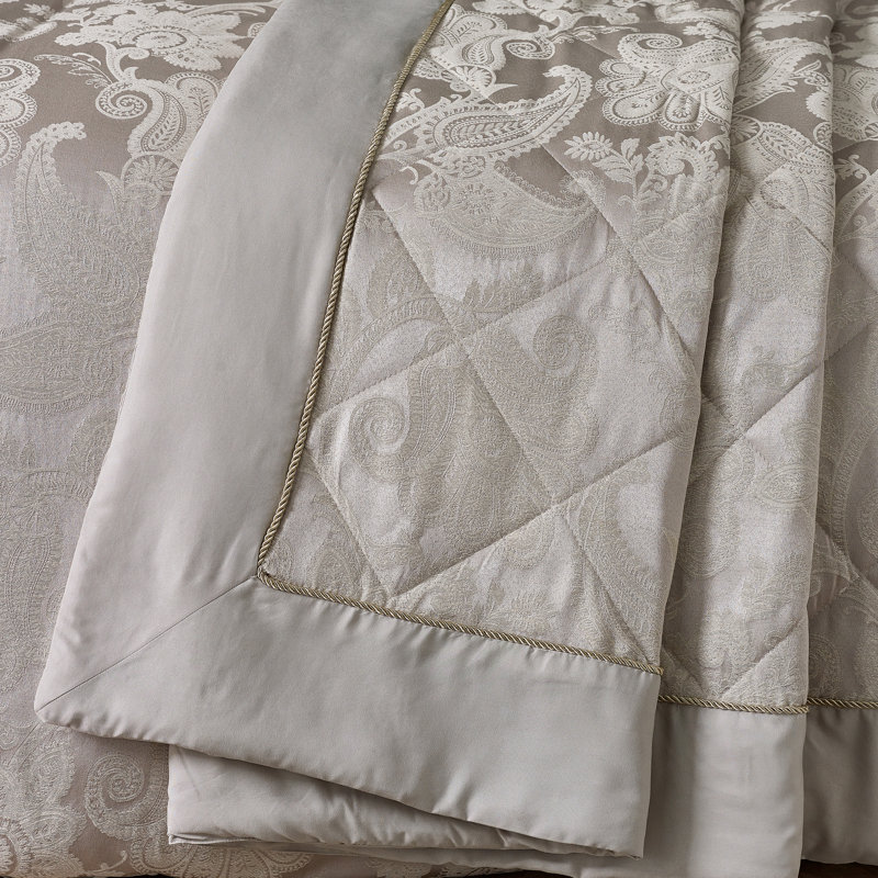 Opulent Jacquard Bedspread