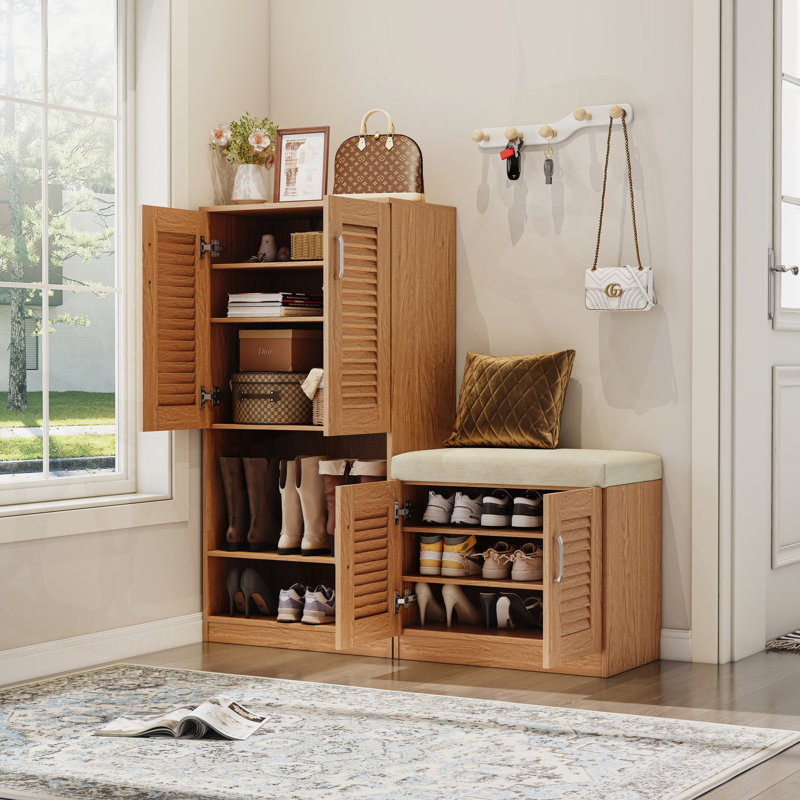 Elegant Classic Shoe Storage Bench with Soft Cushion and Adjustable Panels, Perfect for Entryway and Living Room, Oak