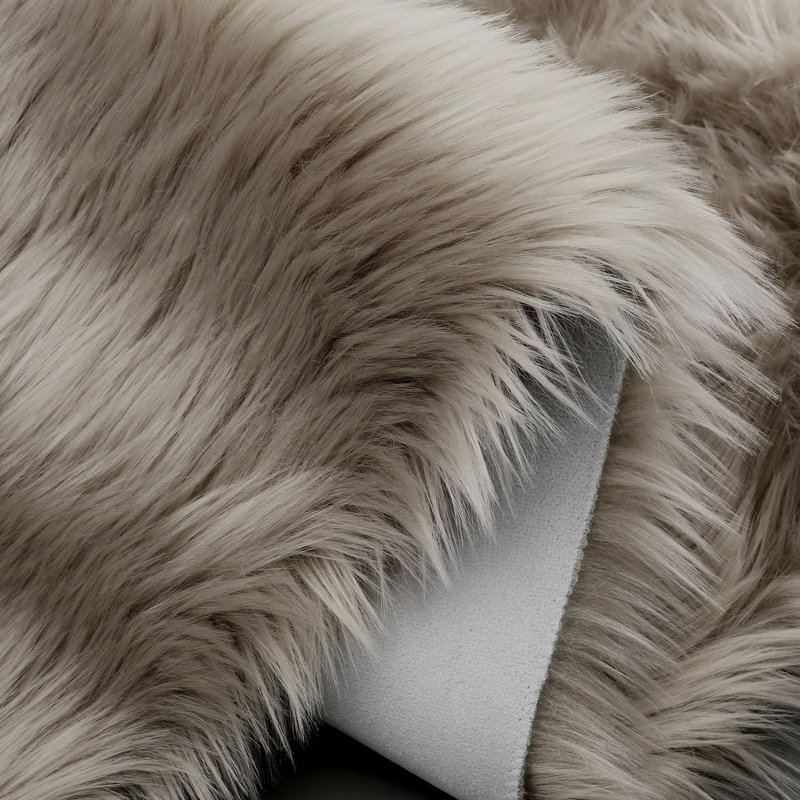 Faux Sheepskin Indoor Rug, Round 4'11", Brown