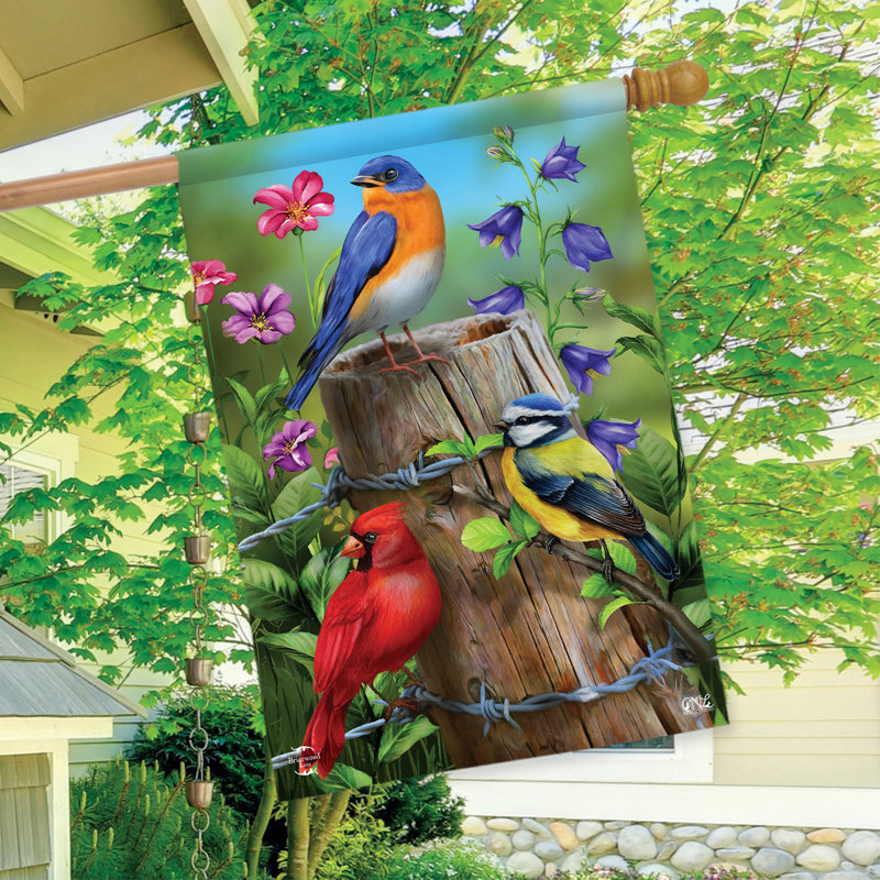 Drapeau de maison d'oiseaux de clôture