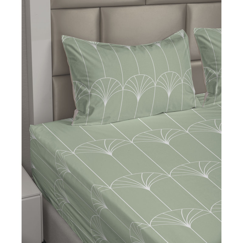 Microfiber Sheet Set, King Sheet Set with 2 Pillowcases, Light Pale Green/White Geometric