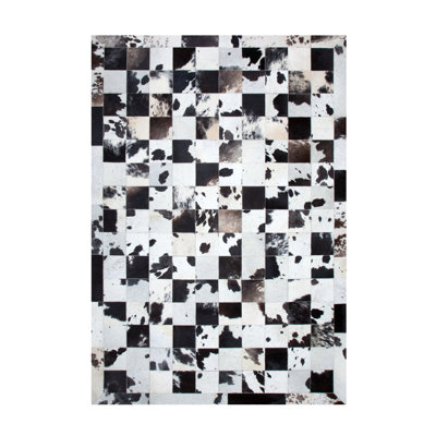 Aloysia Geometric Hand Woven Area Rug