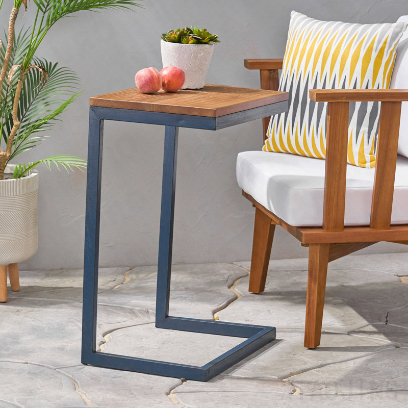 Grande table d'appoint, 25.5" H x 18.25" L x 12.75" W