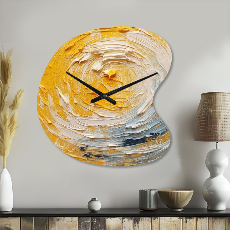 Jaune crème harmonie spirale - horloge asymétrique abstraite en métal, horloge murale jaune, Grand