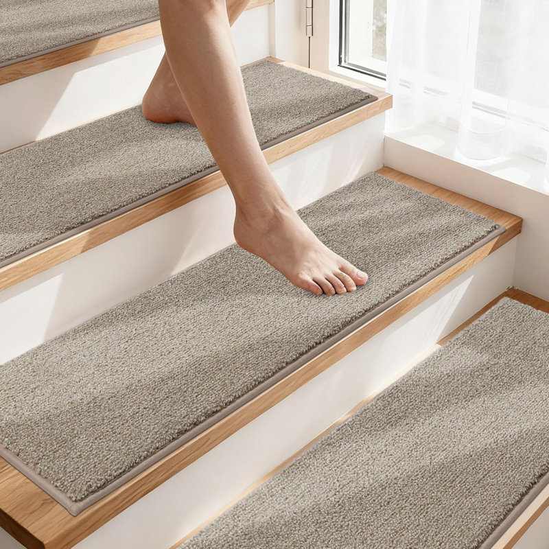 Tapis d'escalier antidérapants pour marches en bois