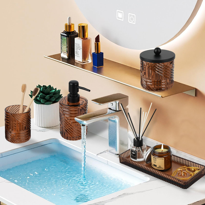 Ensemble d'accessoires de salle de bain, 4 pièces d'accessoires de salle de bain en verre ambré avec distributeur de savon à lotion, porte-brosse à dents, distributeur de support Qtip et plateau de meuble-lavabo, organisateur de meuble-lavabo de comptoir de salle de bain