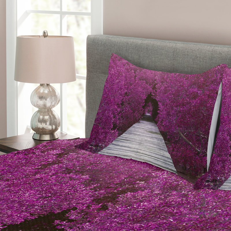 Floral Bedspread with Pillow Shams Included, 220 x 264 cm