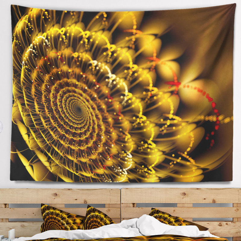 Tapisserie dorée à spirale abstraite, H 32 po x l 39 po