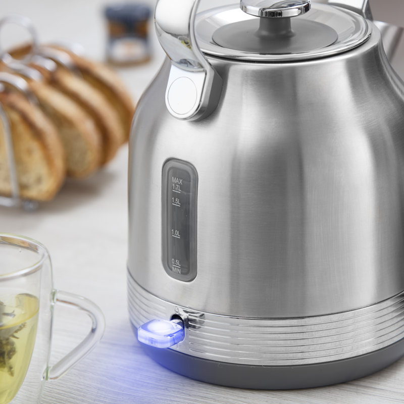 ​​Swan SK14631C Retro Traditional Kettle, Rapid Boil, Removable Limescale Filter, Easy Pour, 360 Degree Base, Water Indicator Window and Boil Dry Protection 1.7L, 3KW