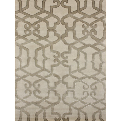 Geometric Area Rug in Ivory/Brown