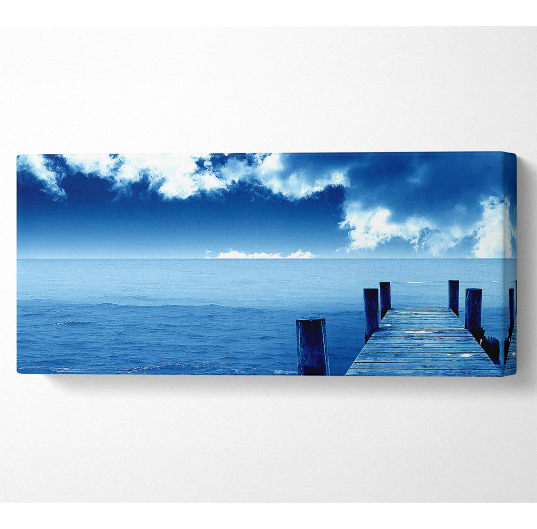 Blaues Dock Wolken Panoramaleinwand