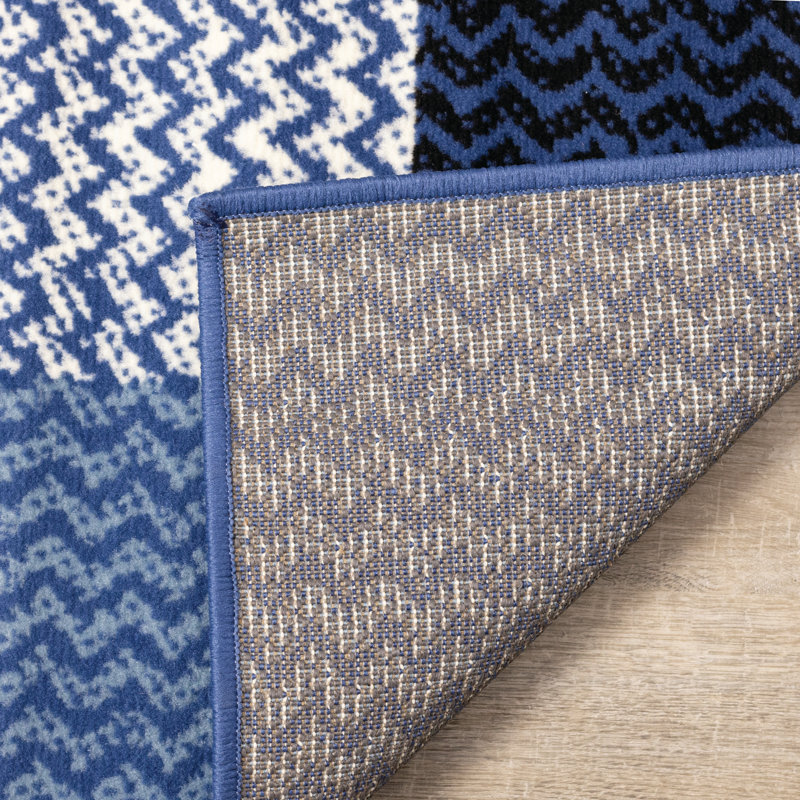 Checkered Indoor Durable Low-Pile Area Rug
