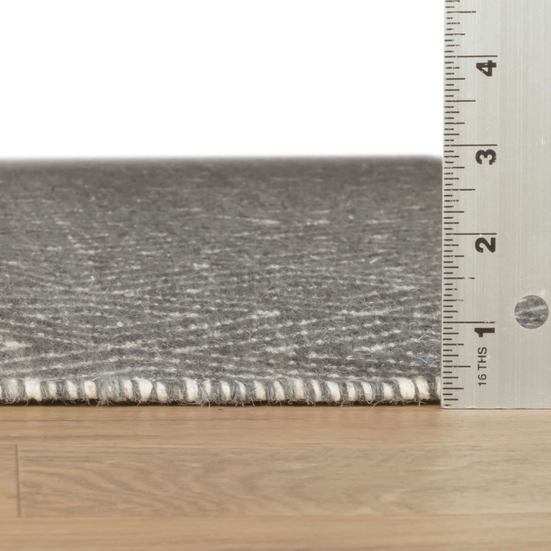 Geo Diamond Grey/Ivory Handwoven Wool Rug, Runner 2'6" x 8'