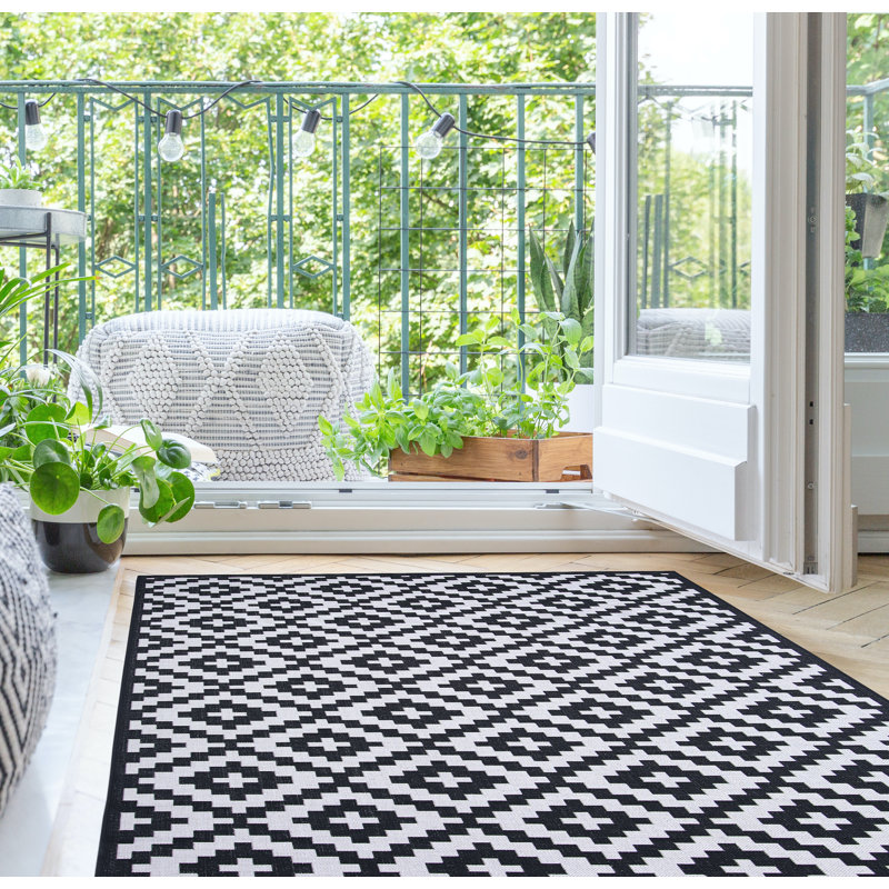 Tapis intérieur / extérieur noir Hodder Southwestern, Rectangle 8 pi x 10 pi