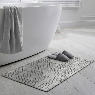 Iona-Louise Performance Chenille Washable Indoor / Outdoor Rug