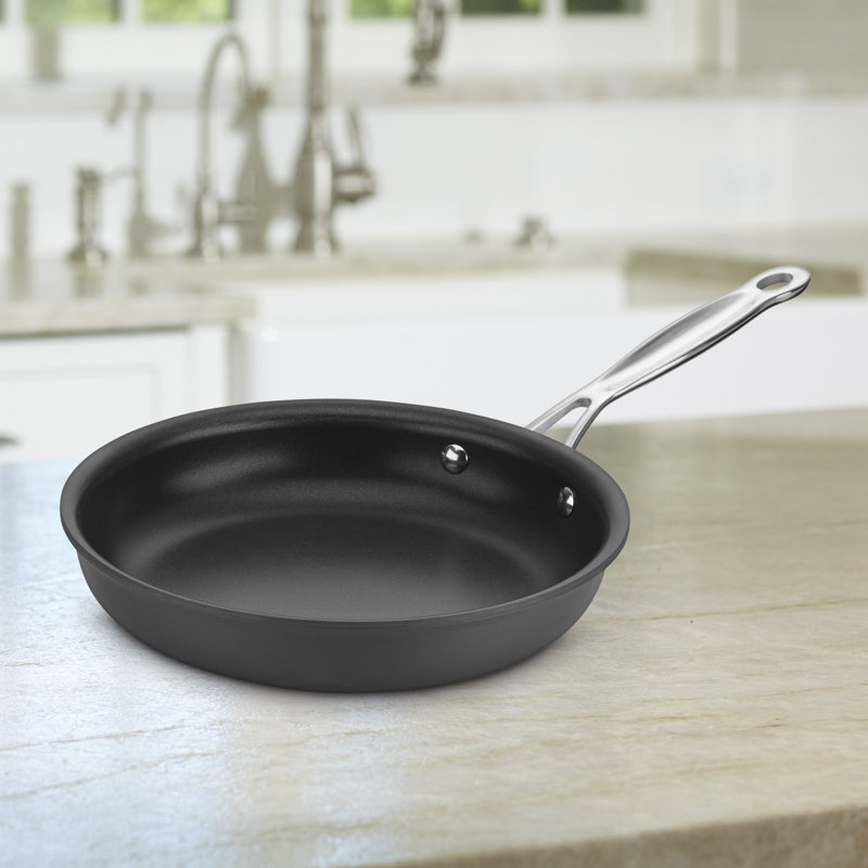 Poêle antiadhésive anodisée dure 8 po Cuisinart Cuisinart