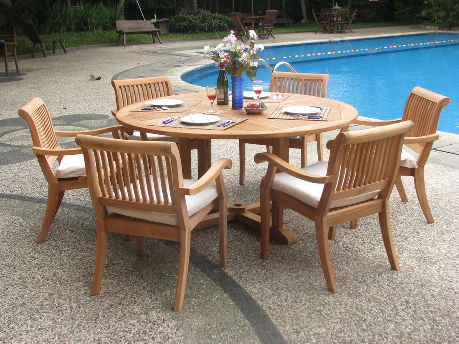 Masten Round 6-Person Outdoor Dining Set, 72" L x 72" W x 31" H, 6