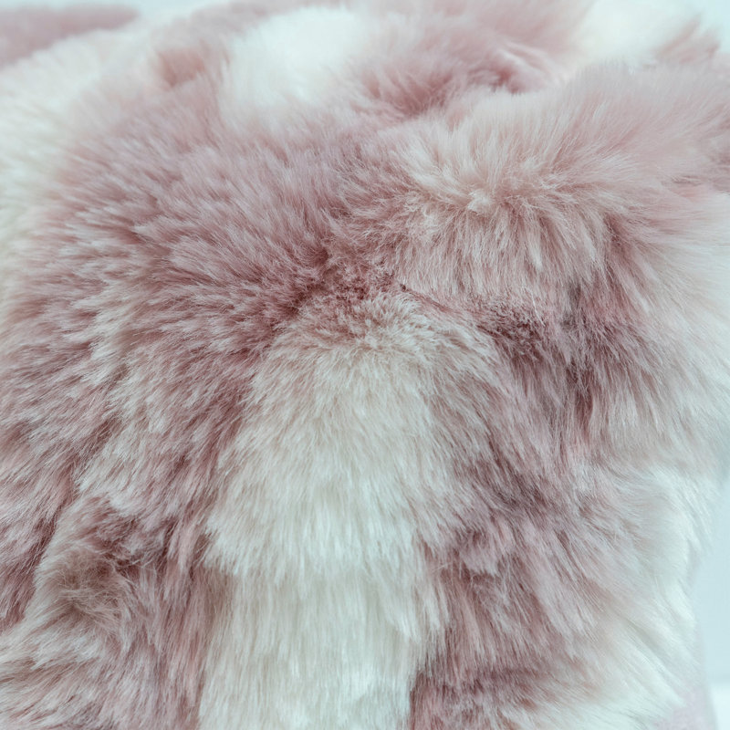  Repose-lit jacquard en fausse fourrure, Rose