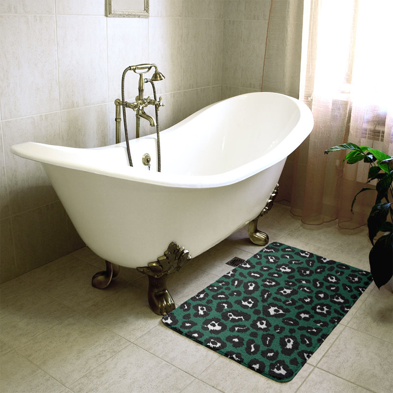Tapis pour salle de bain New York fly back foot, H 0,5 po x l 17 po x L 24 po, Vert Gotham / blanc / noir furtif