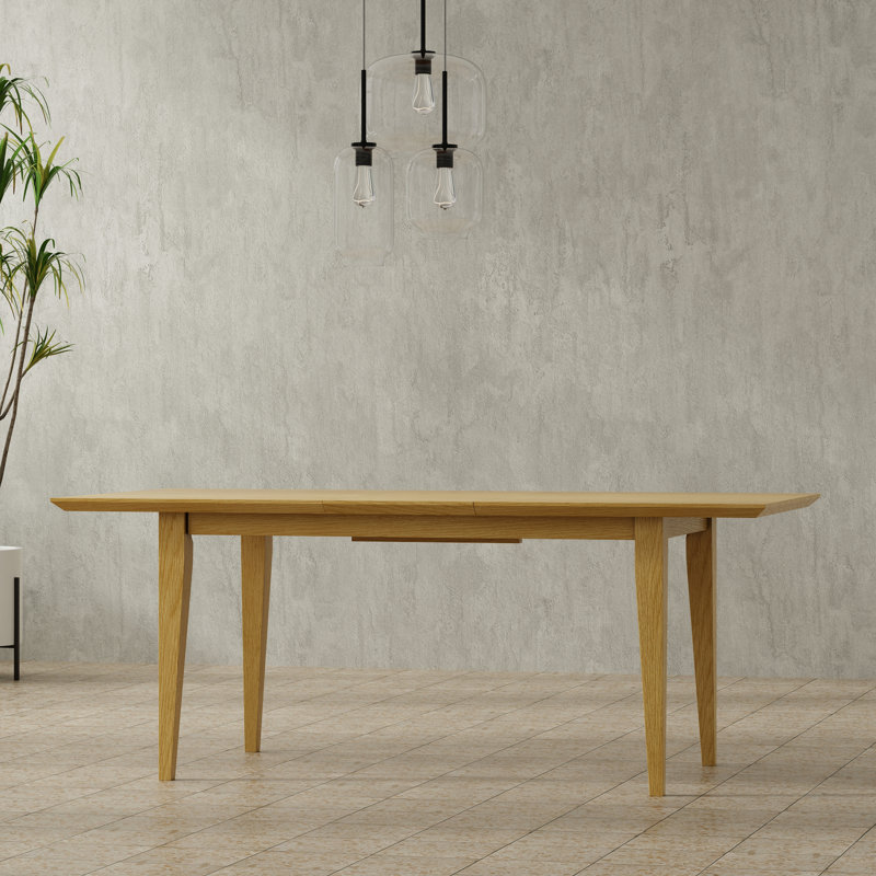 Contemporary Extendable Dining Table in Oak