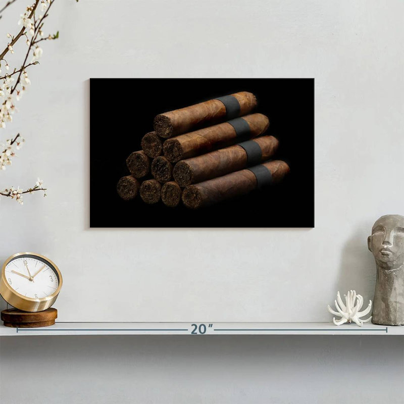 Senne Robusto Cigar Pyramid, 8" H x 12" W
