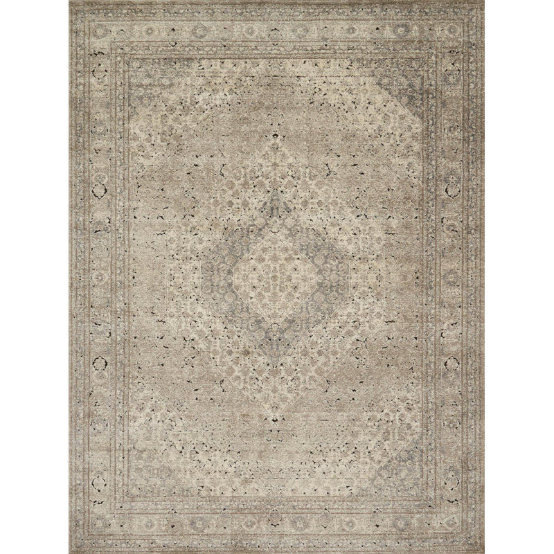Mahfuze Oriental Indoor Rug, Rectangle 2'7" x 4'