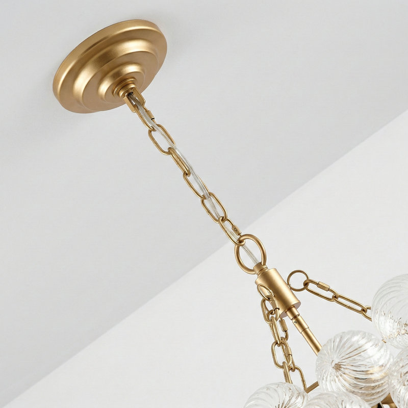 Lustre suspendu en or 23 pouces, Trois lumières