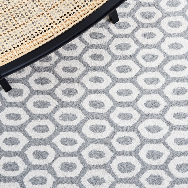 Helwart Hand Tufted Performance Rug, Square 6'