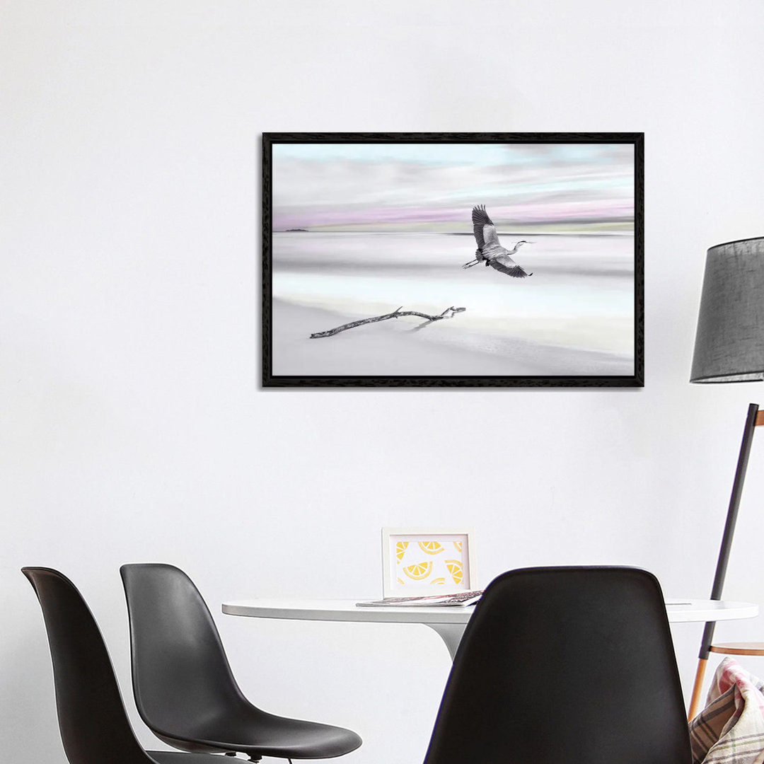 Great Blue Heron At Ocean Beach With Spot Color von Laura D Young - Galerie-umwickelte Leinwand Giclée auf Leinwand