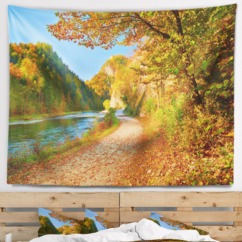 Gorge dunajec river en tapisserie à l’automne avec accessoires suspendus inclus, H 32 po x l 39 po
