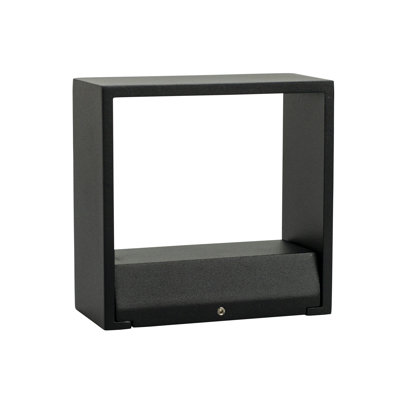 Integrated LED Outdoor Armed Sconce