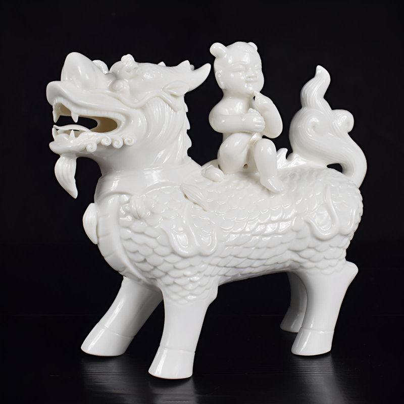 Luxueuse statue Kylin en céramique pour espaces élégants