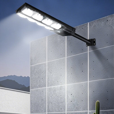 Lampadaire solaire