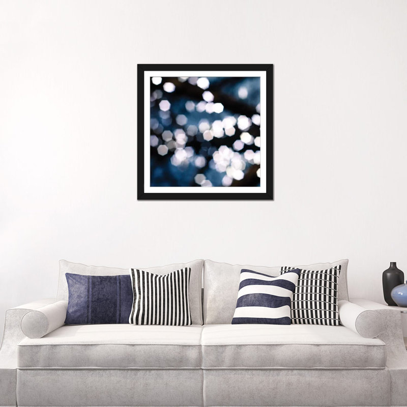 « bokeh blue ii », impression sur toile, Papier d'art encadré noir, Blanc, H 24 po x l 24 po x P 1 po