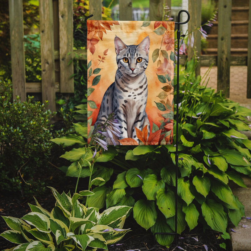 Chat en feuilles d'automne drapeau de jardin, Mau égyptien