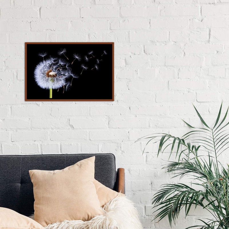 «Dandelion Blowing I» par Bess Hamiti - reproduction de photo, H 18 po x l 26 po x P 1,5 po, Toile avec cadre en bois brun