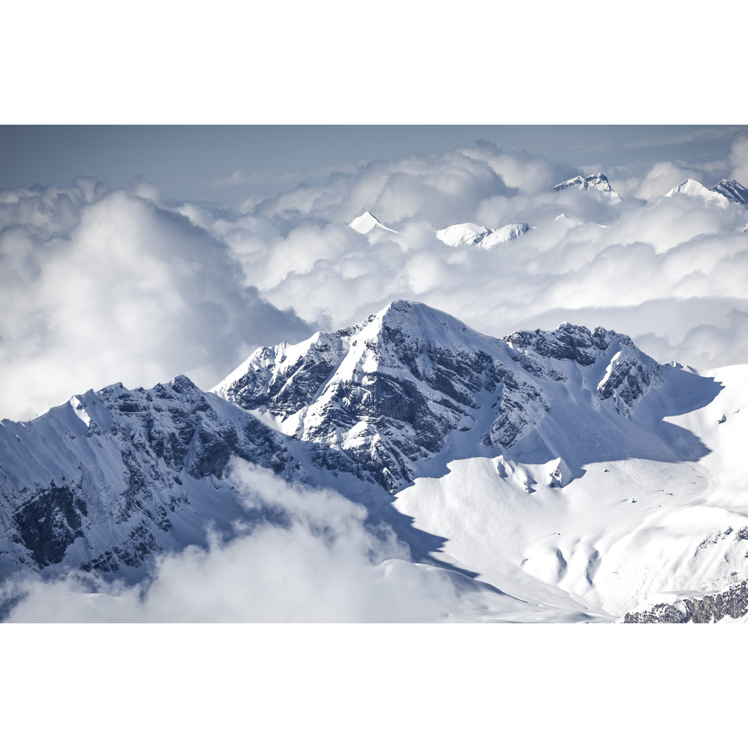 Schweizer Alpen In Den Wolken, Schweiz by - Leinwandbild