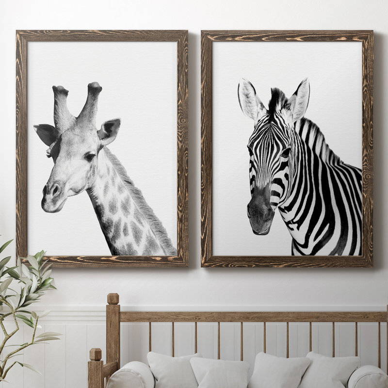 Safari girafe - ensemble de 2 reproductions, Pas de tapis, Toile avec cadre en noyer, H 31,5 po x l 47 po x P 1,5 po