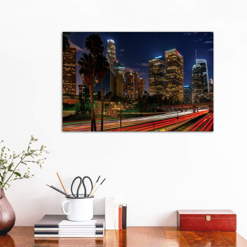«LA Down Town» par Marco Carmassi - reproduction de photo, H 18 po x l 26 po x P 1,5 po, Toile tendue