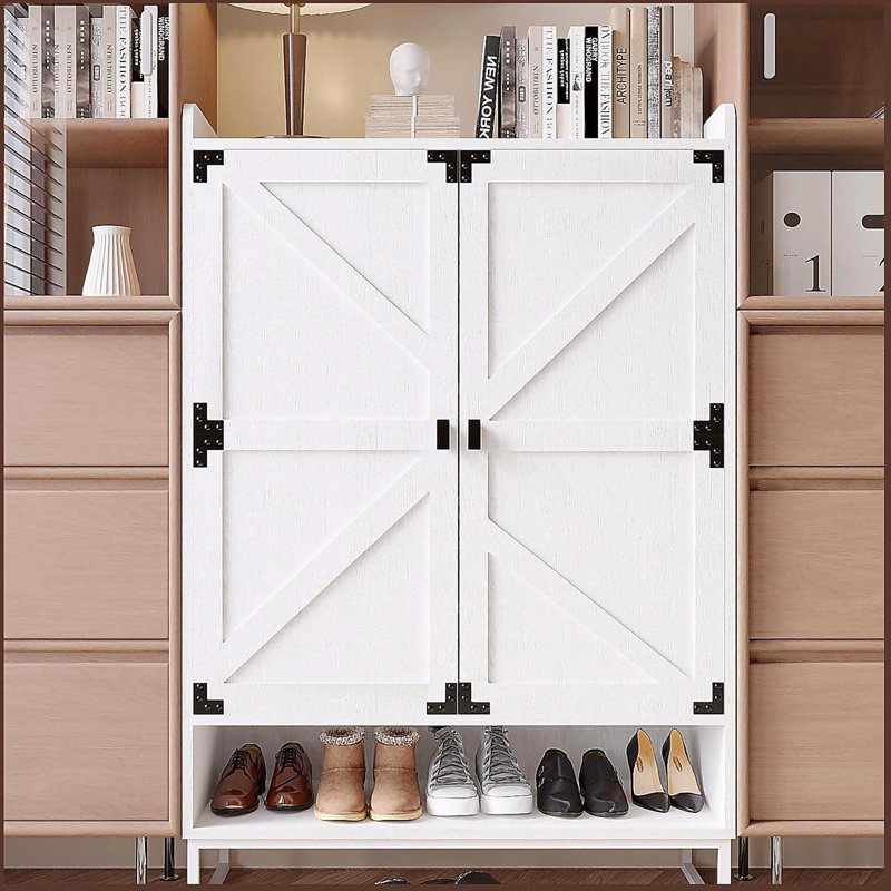 Range-chaussures avec portes