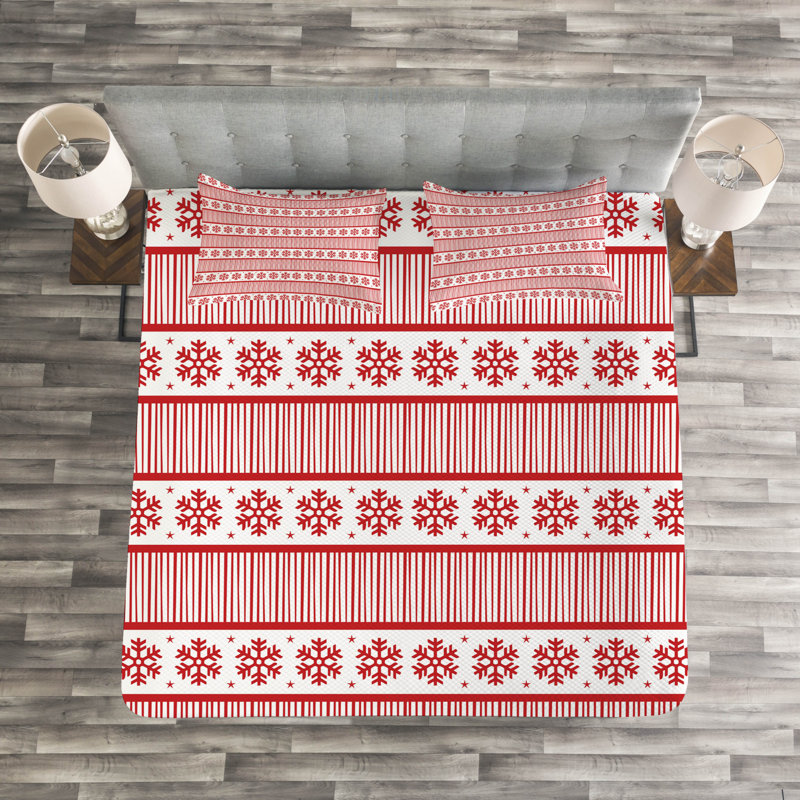 White/Red 100% Microfibre Bedspread, 220 x 264 cm