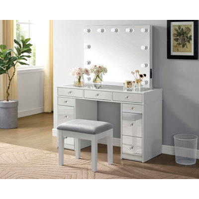 Garitte Vanity