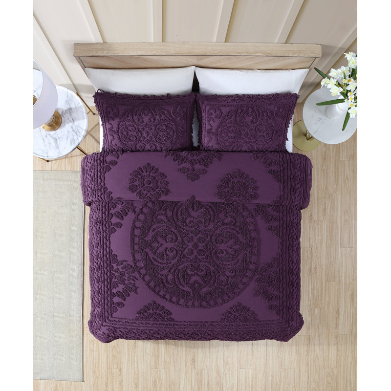Medallion Cotton Farmhouse / Country Quilt, Queen, Eggplant