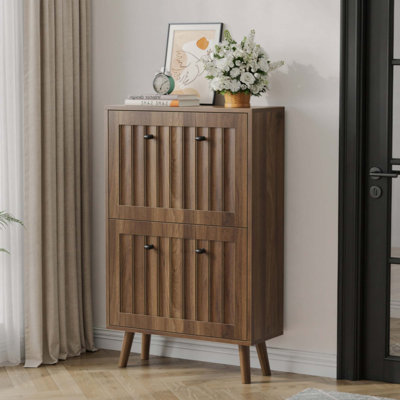 Armoire à chaussures de style médiéval moderne, unité de rangement à chaussures verticale avec finition rainurée verticale, armoire à chaussures, idéale pour les couloirs, les couloirs et les entrées.