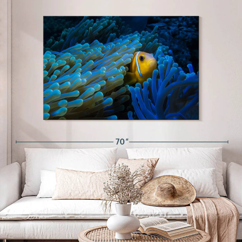 Lurking Clownfish, 24" H x 36" W