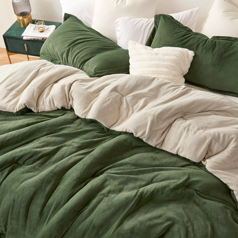 Even Heroes Need Sleep Coma Inducer Oversized Comforter Set, Green, Queen Comforter + 2 Standard Shams
